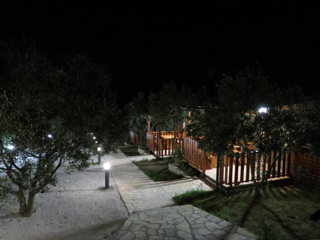 Campsite Kaya Pakostane Ngoại thất bức ảnh