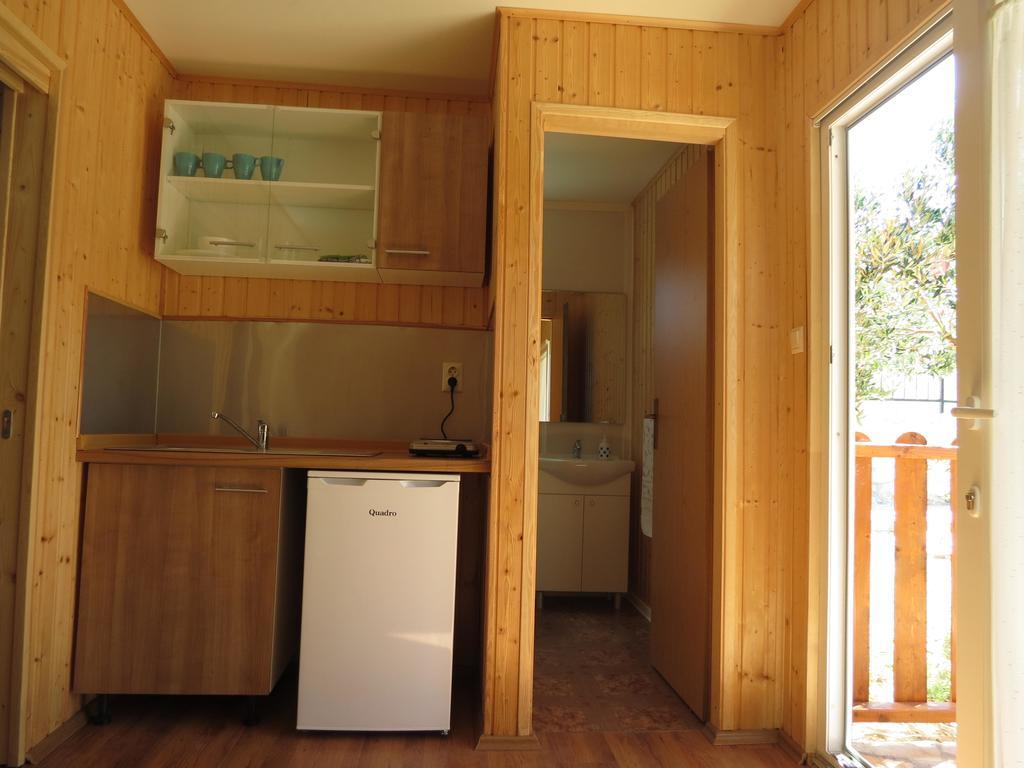 Campsite Kaya Pakostane Ngoại thất bức ảnh