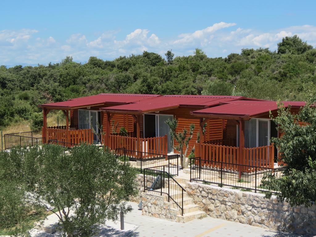 Campsite Kaya Pakostane Ngoại thất bức ảnh
