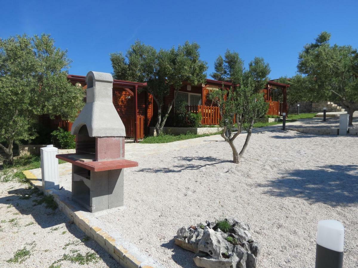 Campsite Kaya Pakostane Ngoại thất bức ảnh