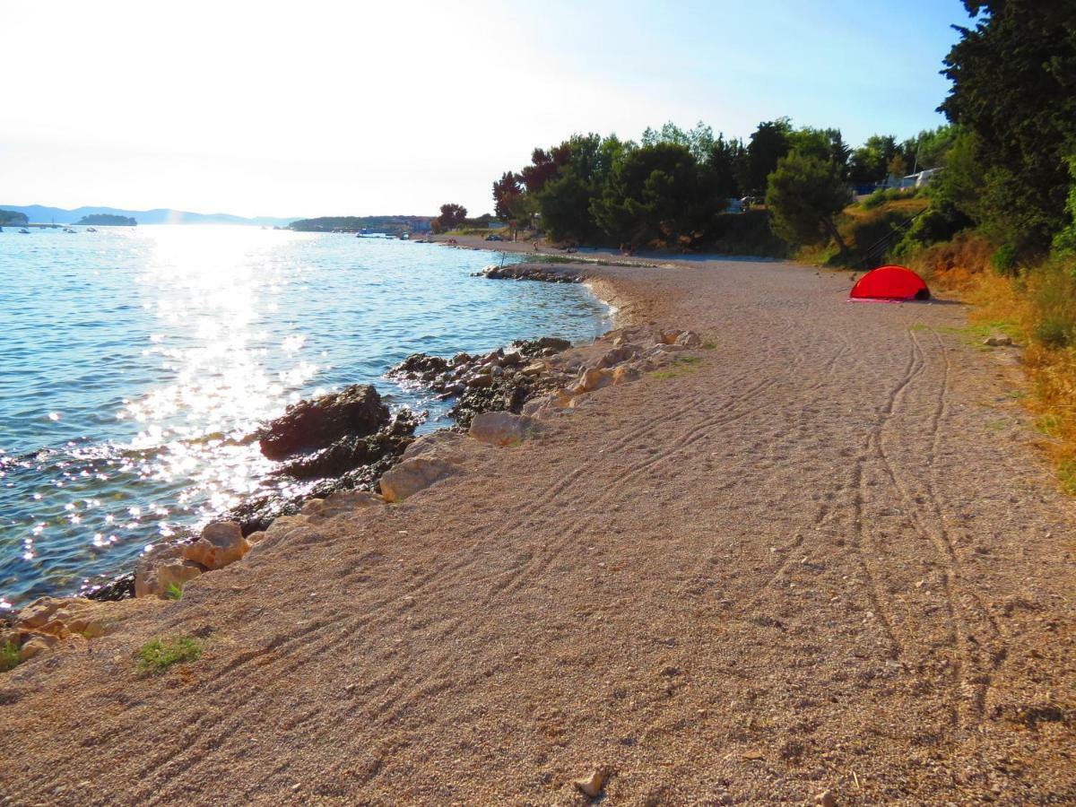 Campsite Kaya Pakostane Ngoại thất bức ảnh