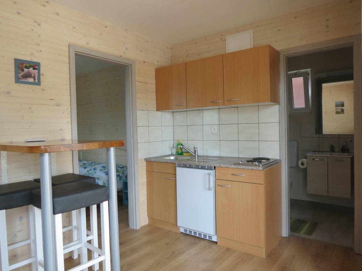 Campsite Kaya Pakostane Ngoại thất bức ảnh